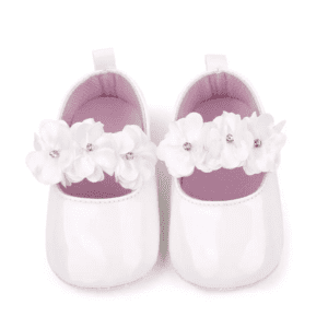 Zapatos blancos de bebe